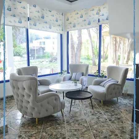 Blue Balcony 3*