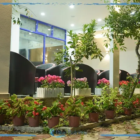 Blue Balcony 3*