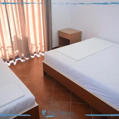 Blue Balcony 3*