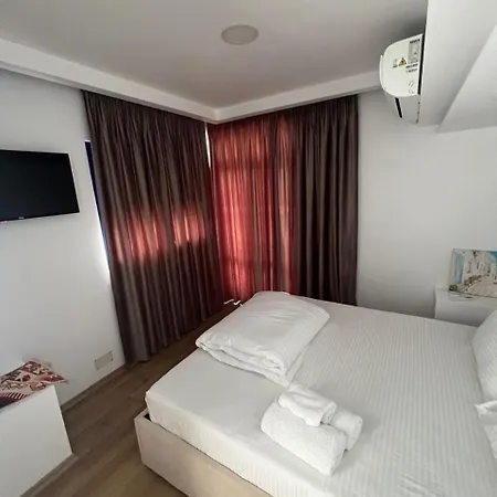 Blue Balcony 3* Golem (Tirana)