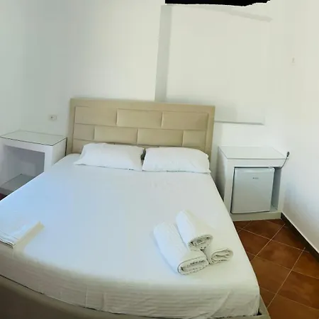 Blue Balcony Hotel Golem (Tirana)