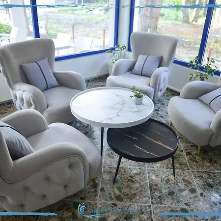 Otel Blue Balcony Golem (Tirana)