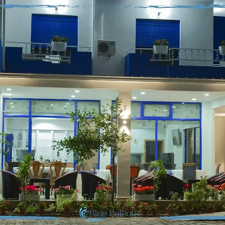 Blue Balcony Otel