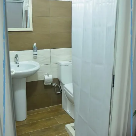 Otel Blue Balcony Golem (Tirana)